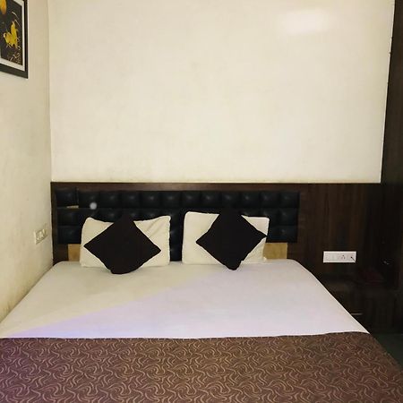 Liva Rooms Nashik Exterior foto