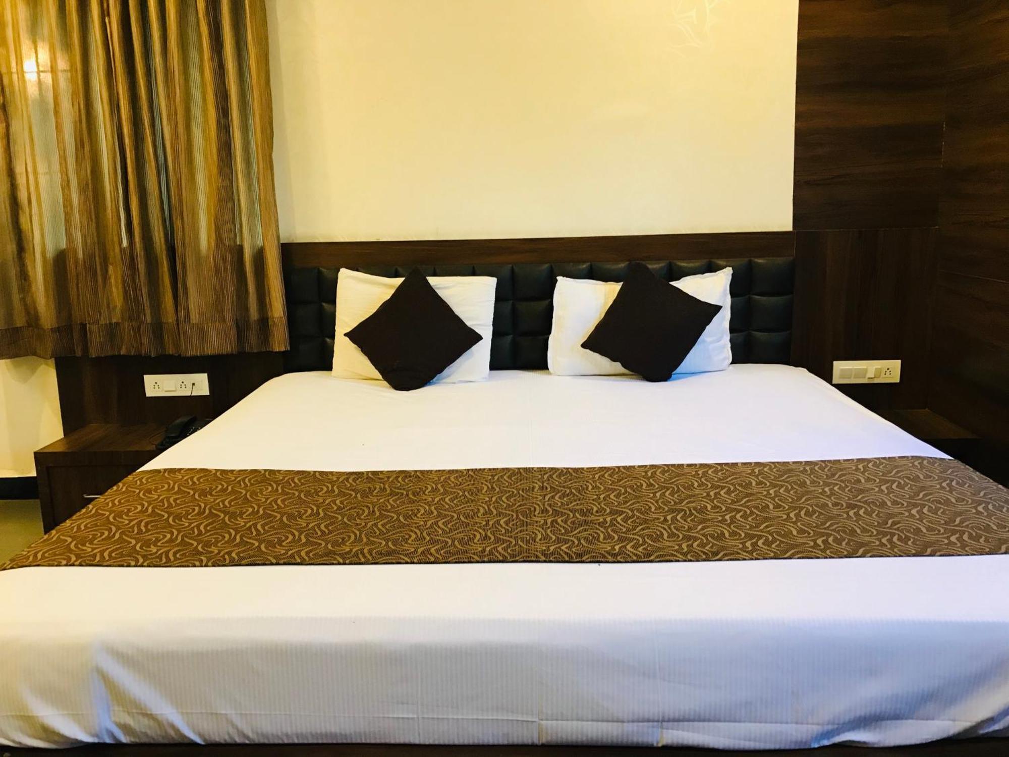 Liva Rooms Nashik Exterior foto